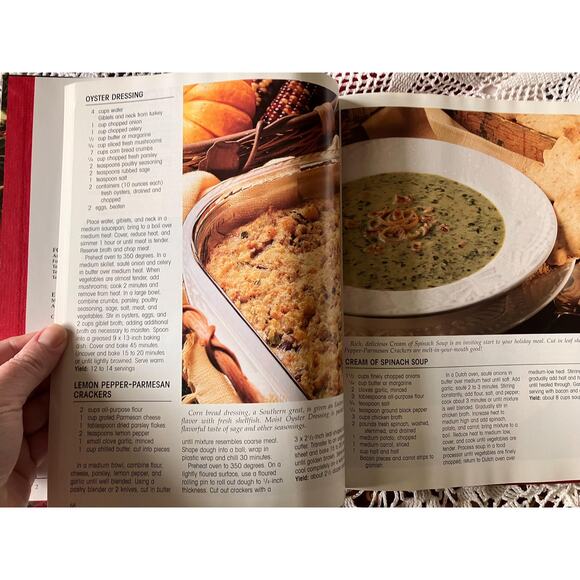 1999 Christmas Cookbook: The Spirit of Christmas Volume 4 - Picture 6 of 9